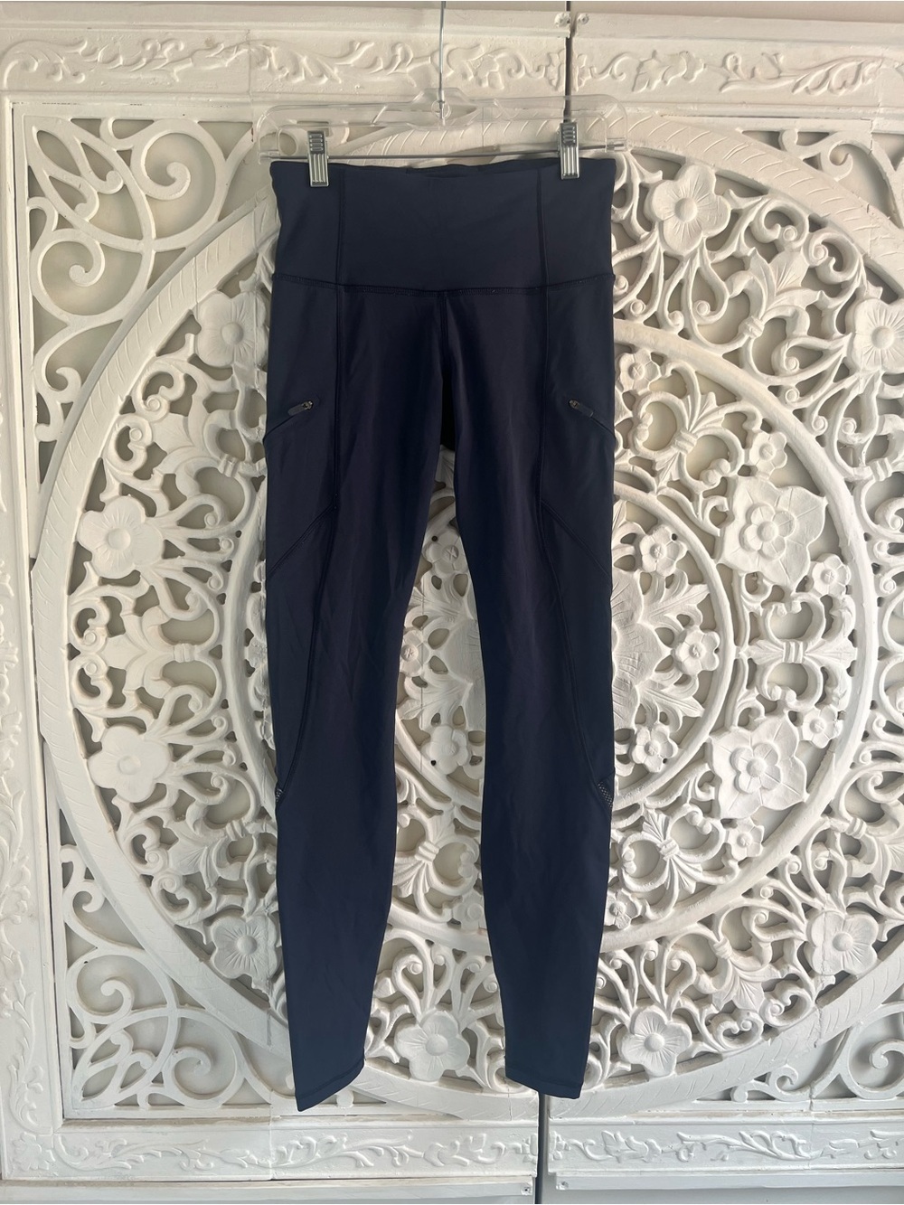Lululemon Navy Perforated Stripe Leggings Size 4